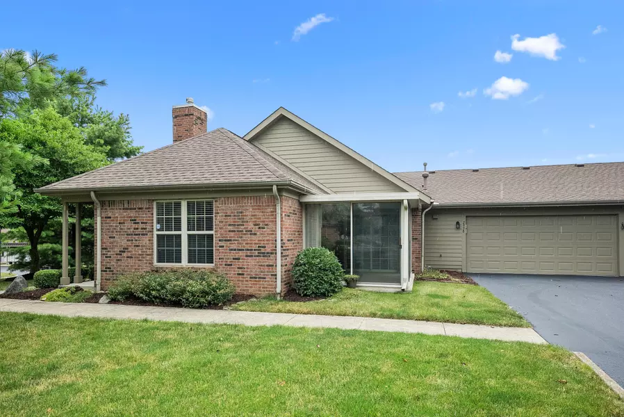 2938 Laurel Wind Boulevard, Lewis Center, OH 43035