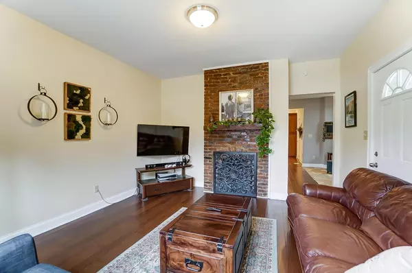 Columbus, OH 43202,72 E Lakeview Avenue