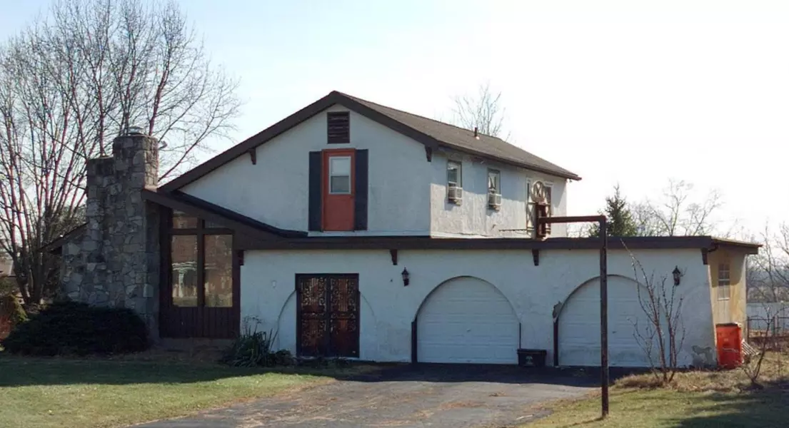 1589 Holton Road, Grove City, OH 43123