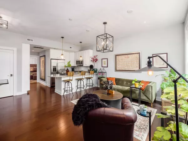 Columbus, OH 43215,284 E Gay Street #G35