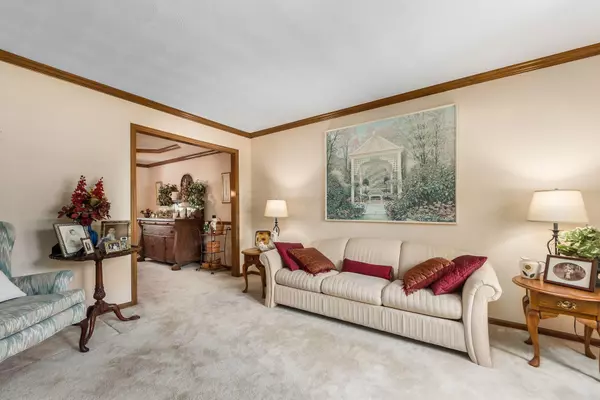 Westerville, OH 43081,643 Hickory View Court