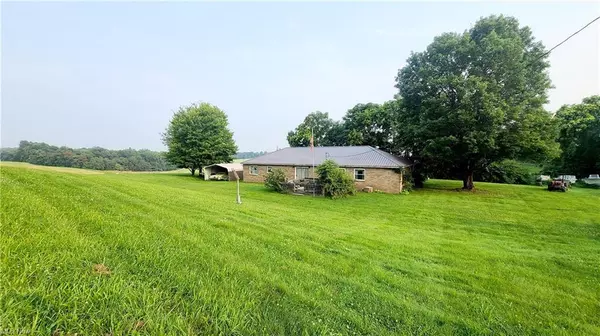 Conesville, OH 43811,16176 Township Road 289