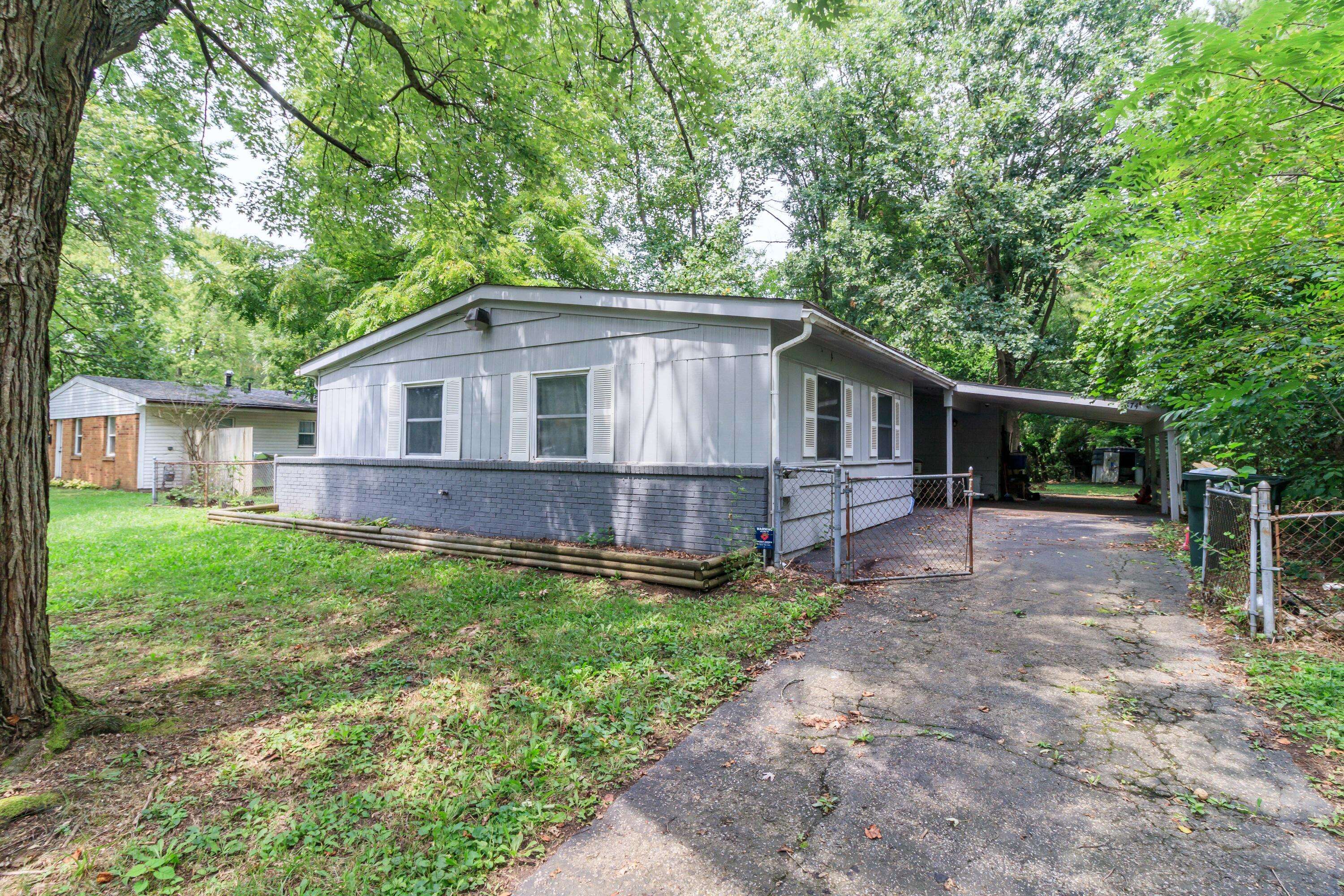 4674 Dundee Avenue, Columbus, OH 43227
