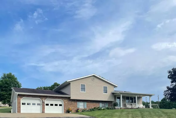 26900 State Route 643, Coshocton, OH 43812