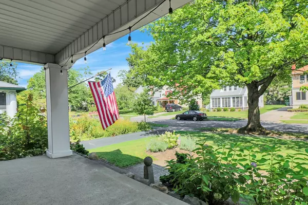 Columbus, OH 43214,521 E Piedmont Road