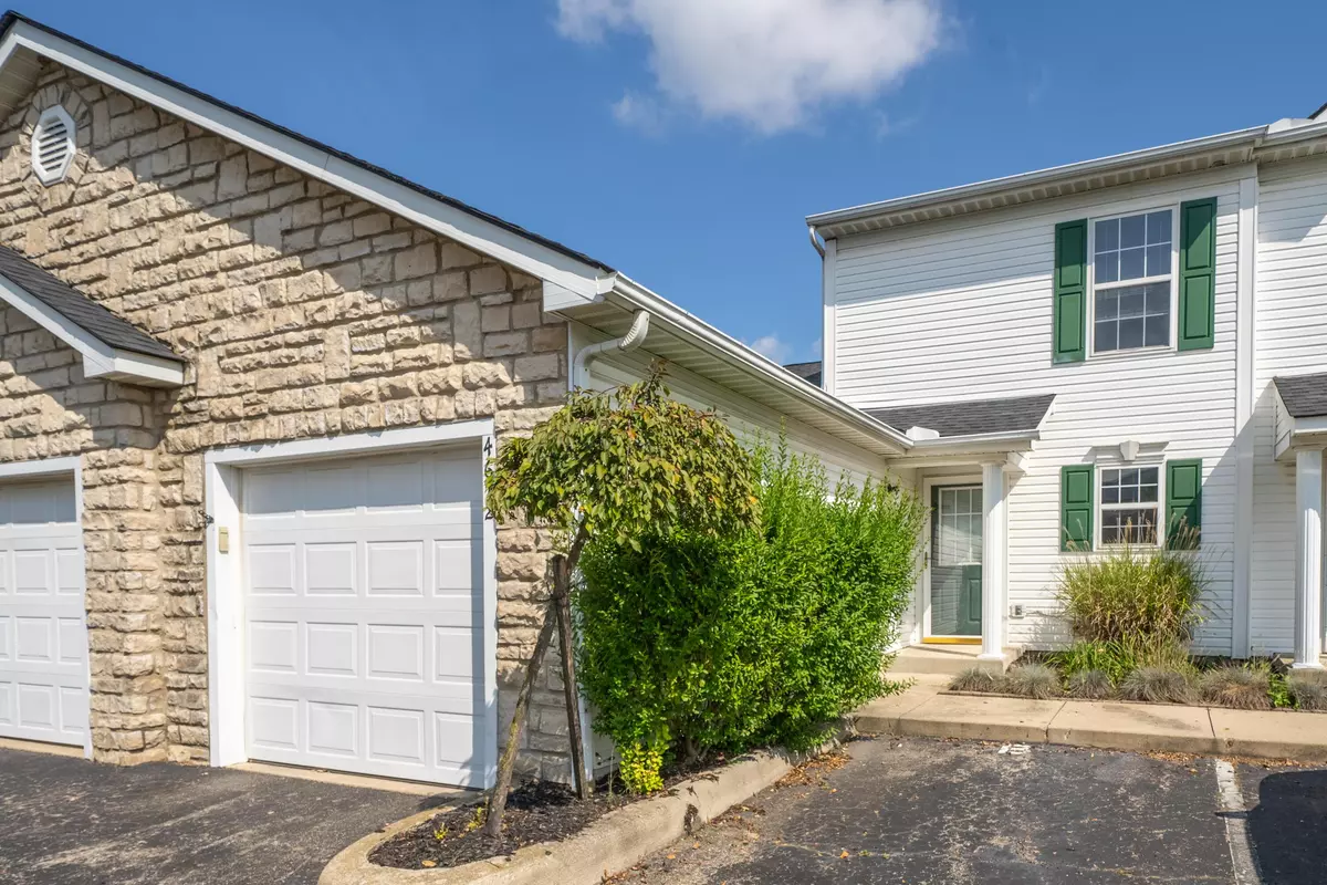 Columbus, OH 43228,4672 Athalia Drive #21B