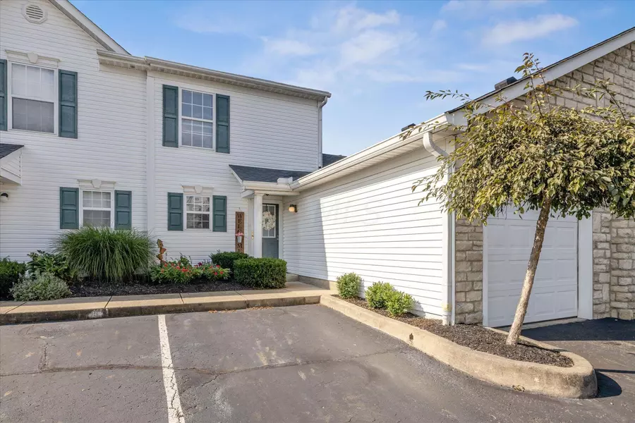 6803 Axtel Drive #21D, Canal Winchester, OH 43110