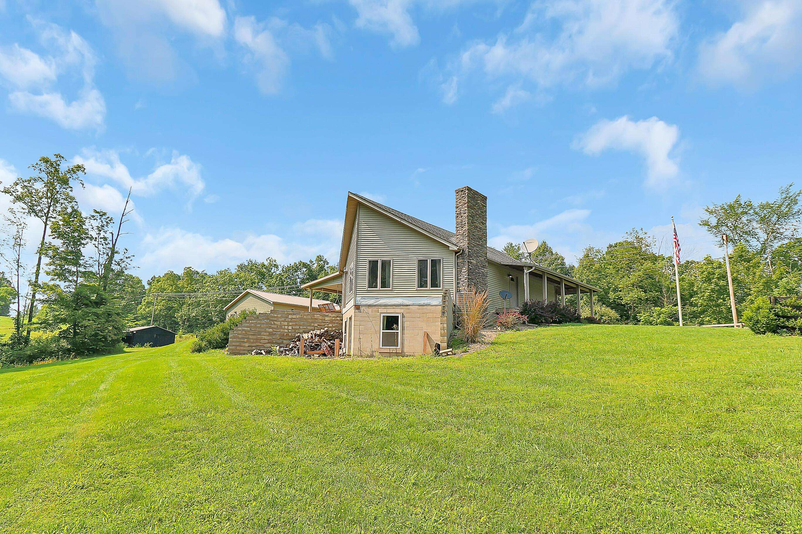 Cumberland, OH 43732,10775 Oak Grove Road