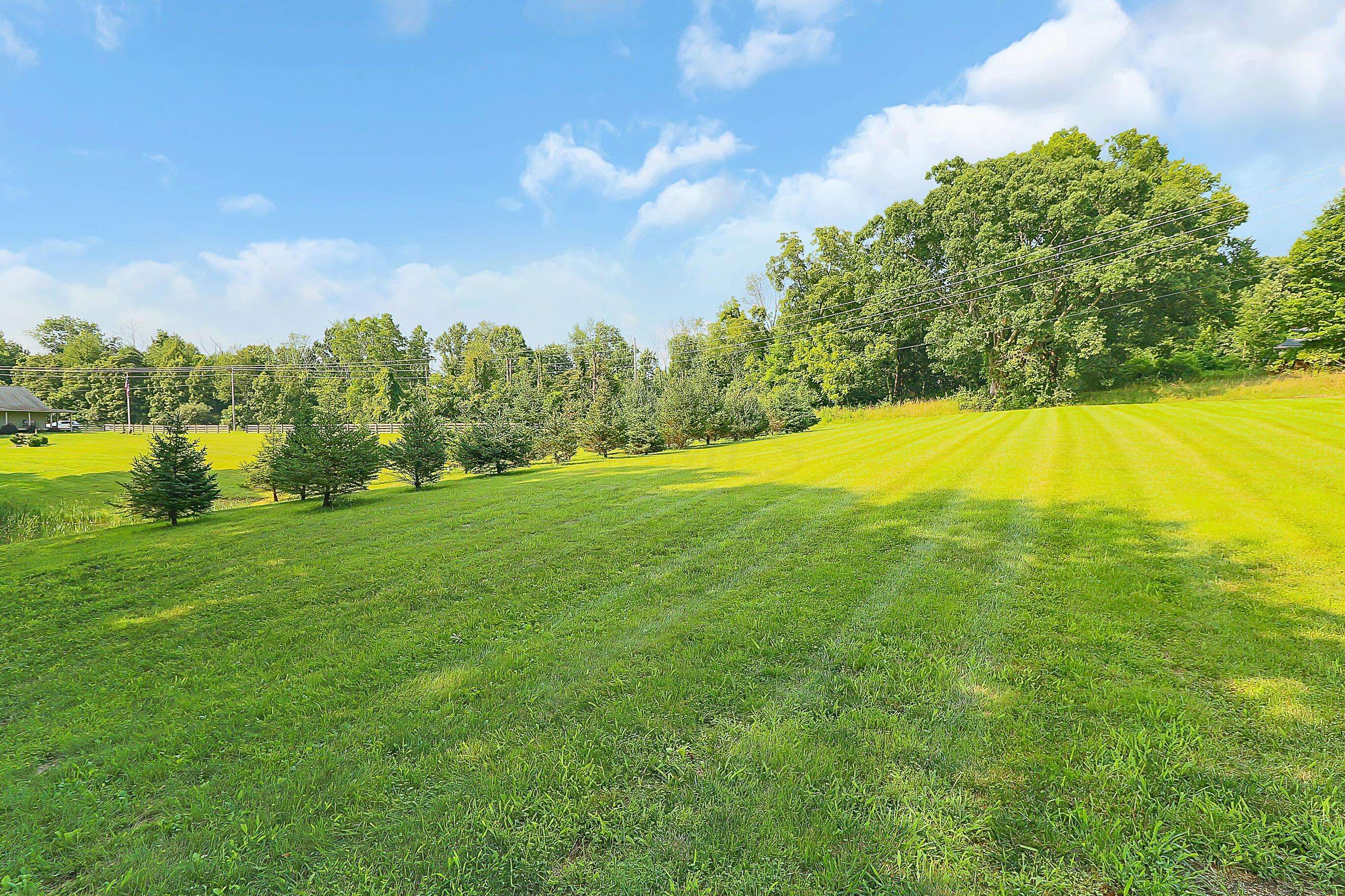 Cumberland, OH 43732,10775 Oak Grove Road