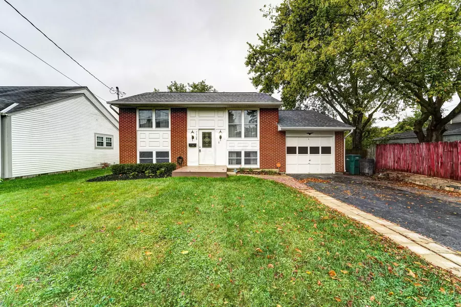 1605 Hillcrest Avenue, Obetz, OH 43207