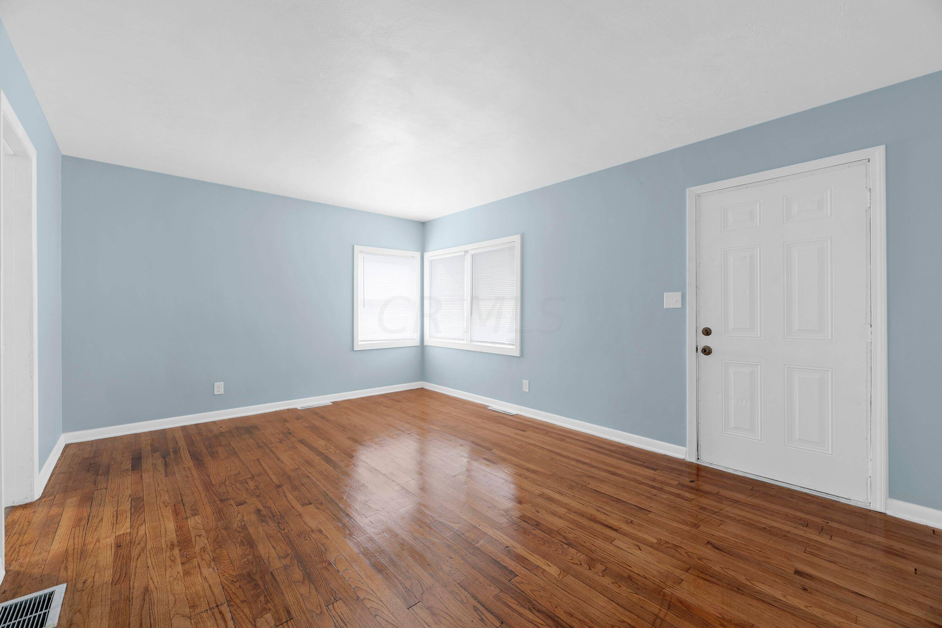 Columbus, OH 43227,996 S James Road