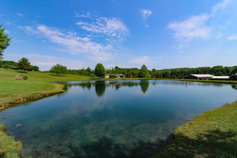 13900 Conquer Hill Road, Byesville, OH 43723