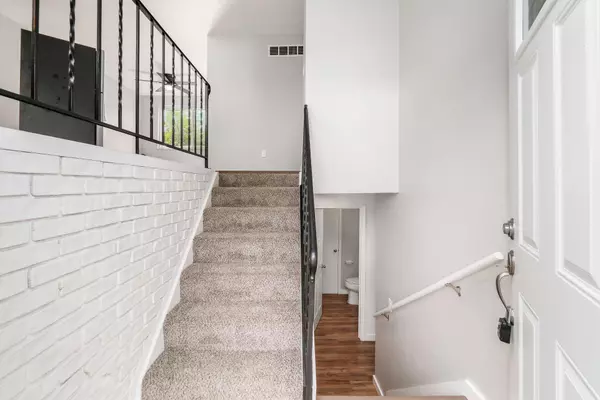 Columbus, OH 43207,2763 Tiara Avenue