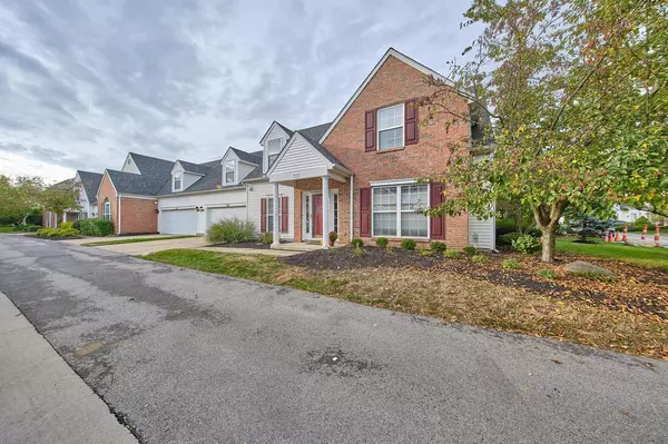 8602 Lazelle Commons Drive, Lewis Center, OH 43035
