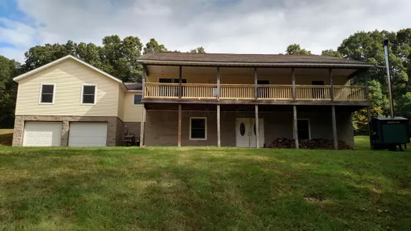 10095 Licking Valley Road, Frazeysburg, OH 43822