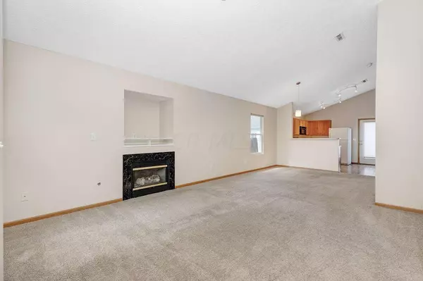 Columbus, OH 43228,4796 Benoit Street #140