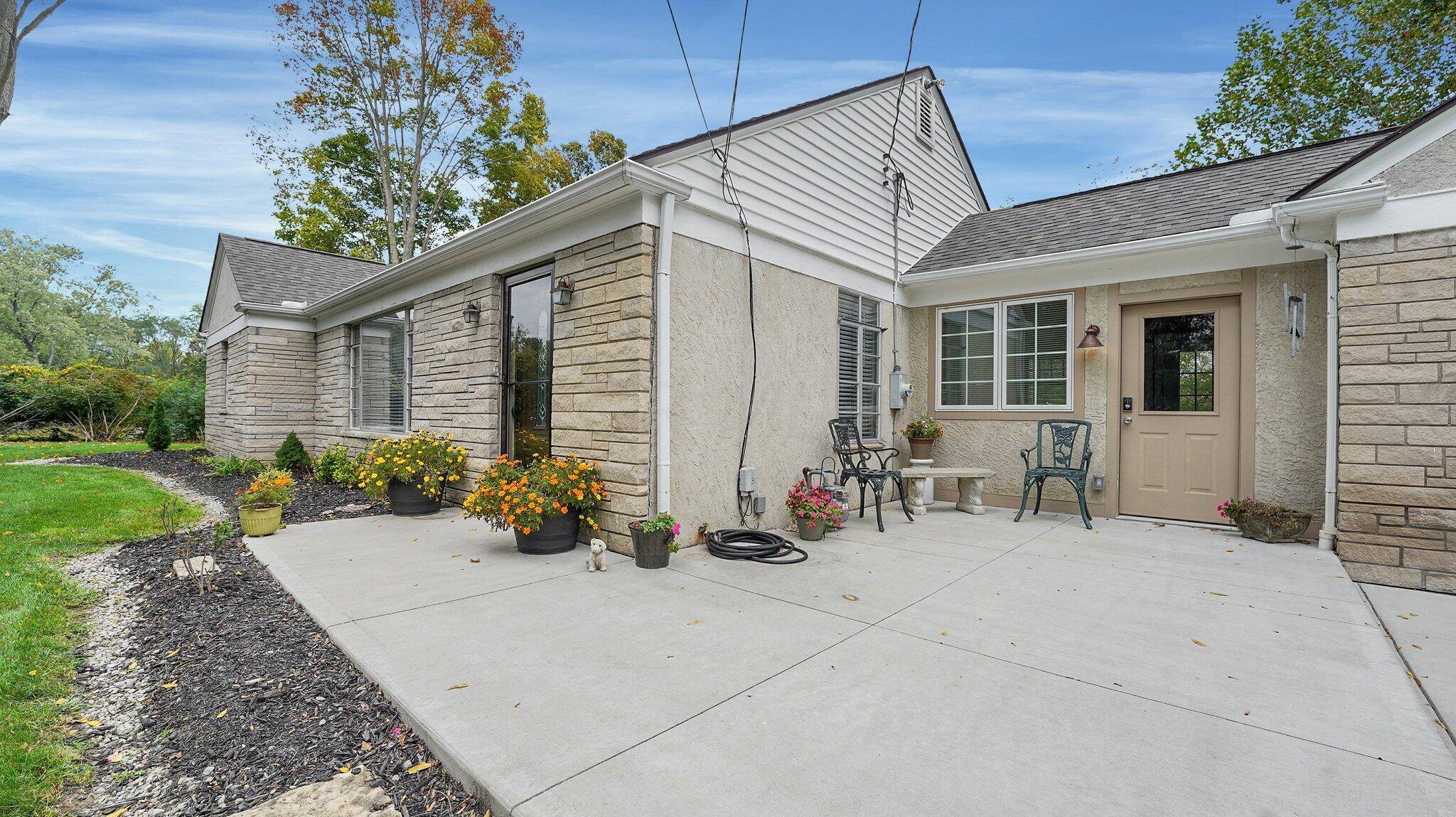 Worthington, OH 43085,752 Olen Drive