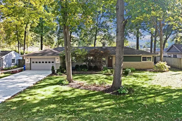 3056 Herrick Road, Upper Arlington, OH 43221