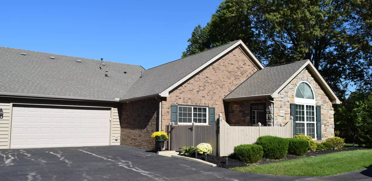 5702 Asherton Woods Drive #9-5702, Westerville, OH 43081