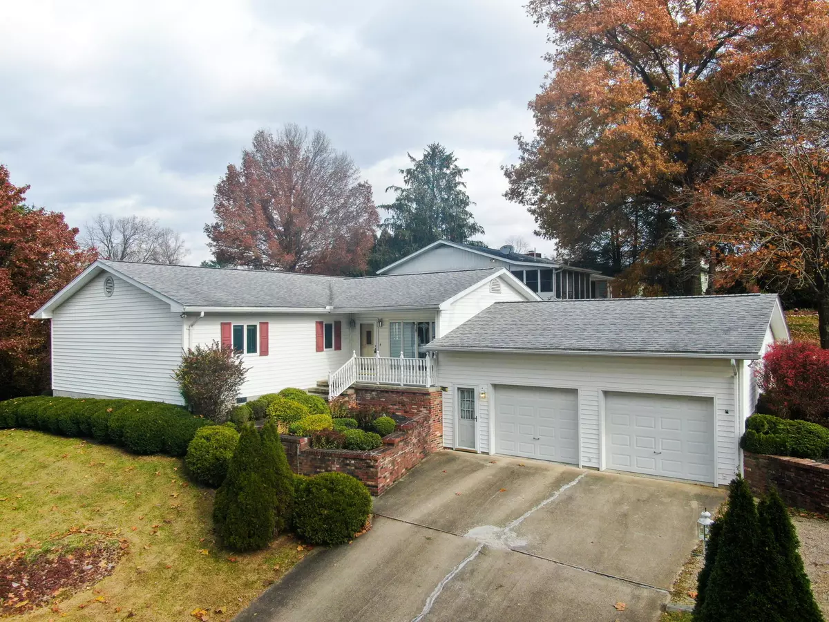 New Lexington, OH 43764,600 Linda Lane