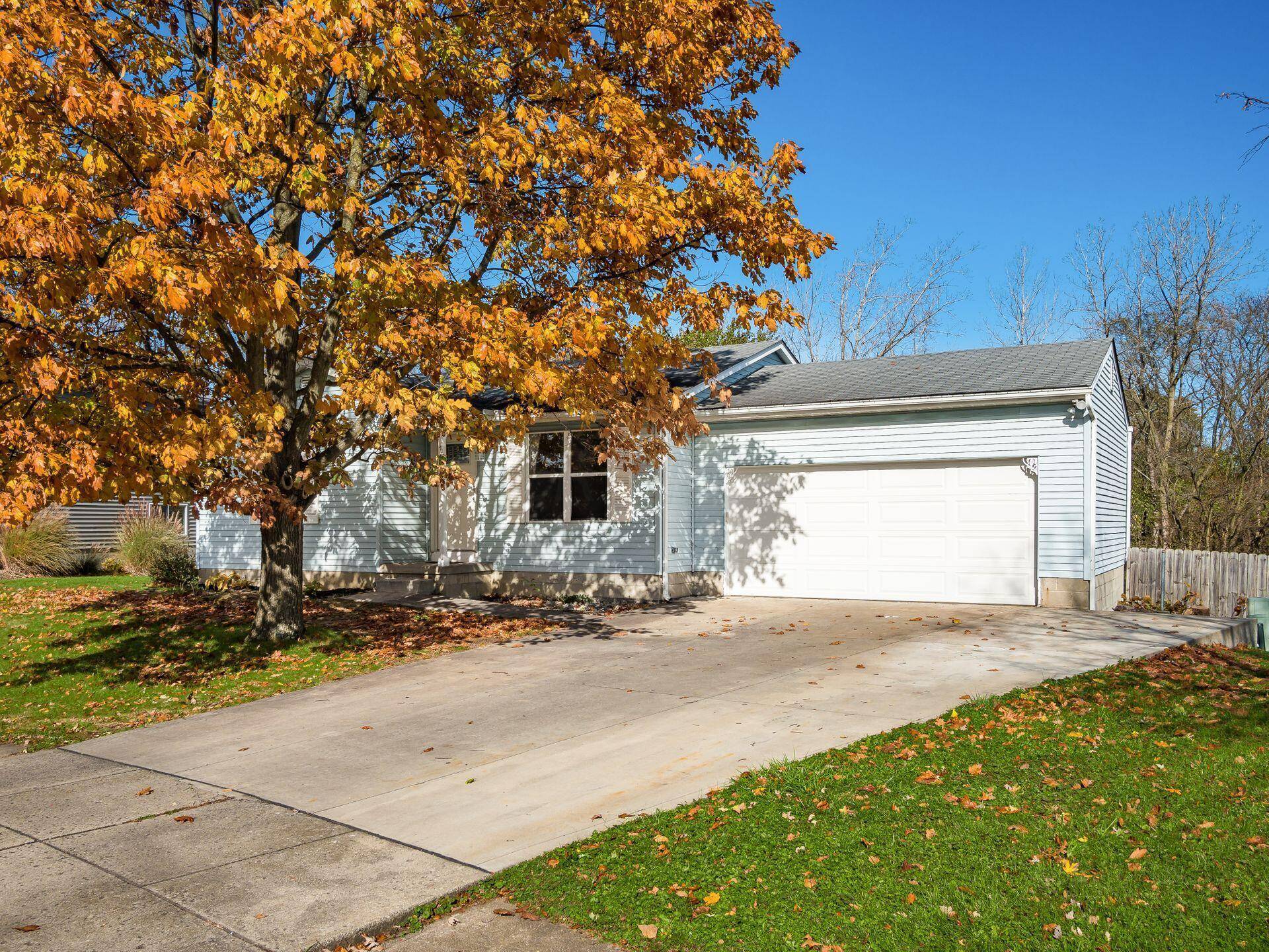 712 Cherryhurst Drive, Columbus, OH 43228