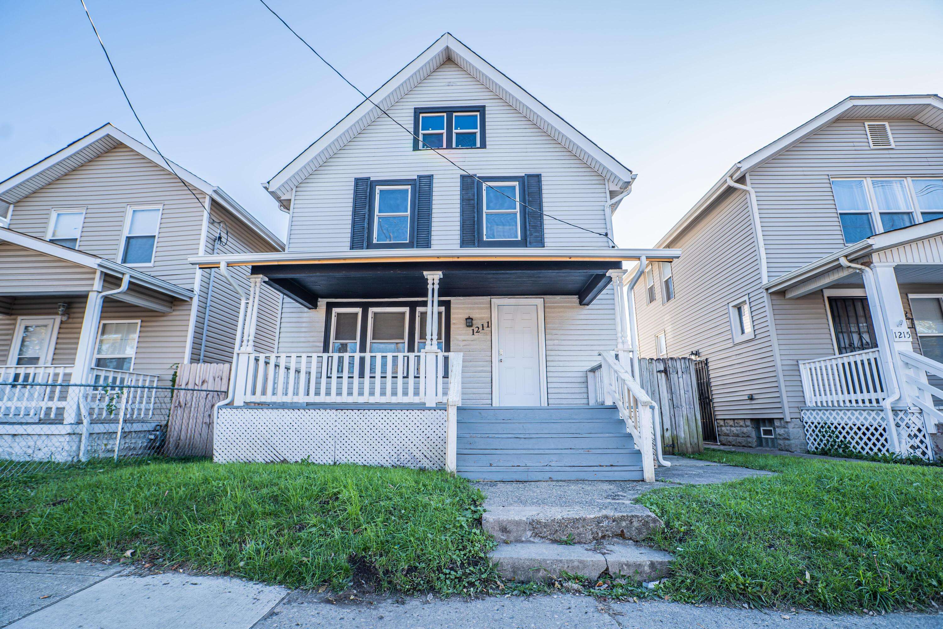 1211 Sullivant Avenue, Columbus, OH 43223