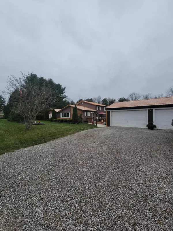 Rockbridge, OH 43149,25538 Mundy Road