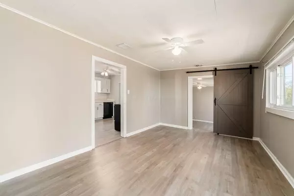 Columbus, OH 43207,3246 F Avenue