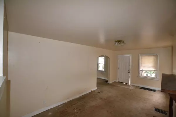 Columbus, OH 43211,2134 Dresden Street