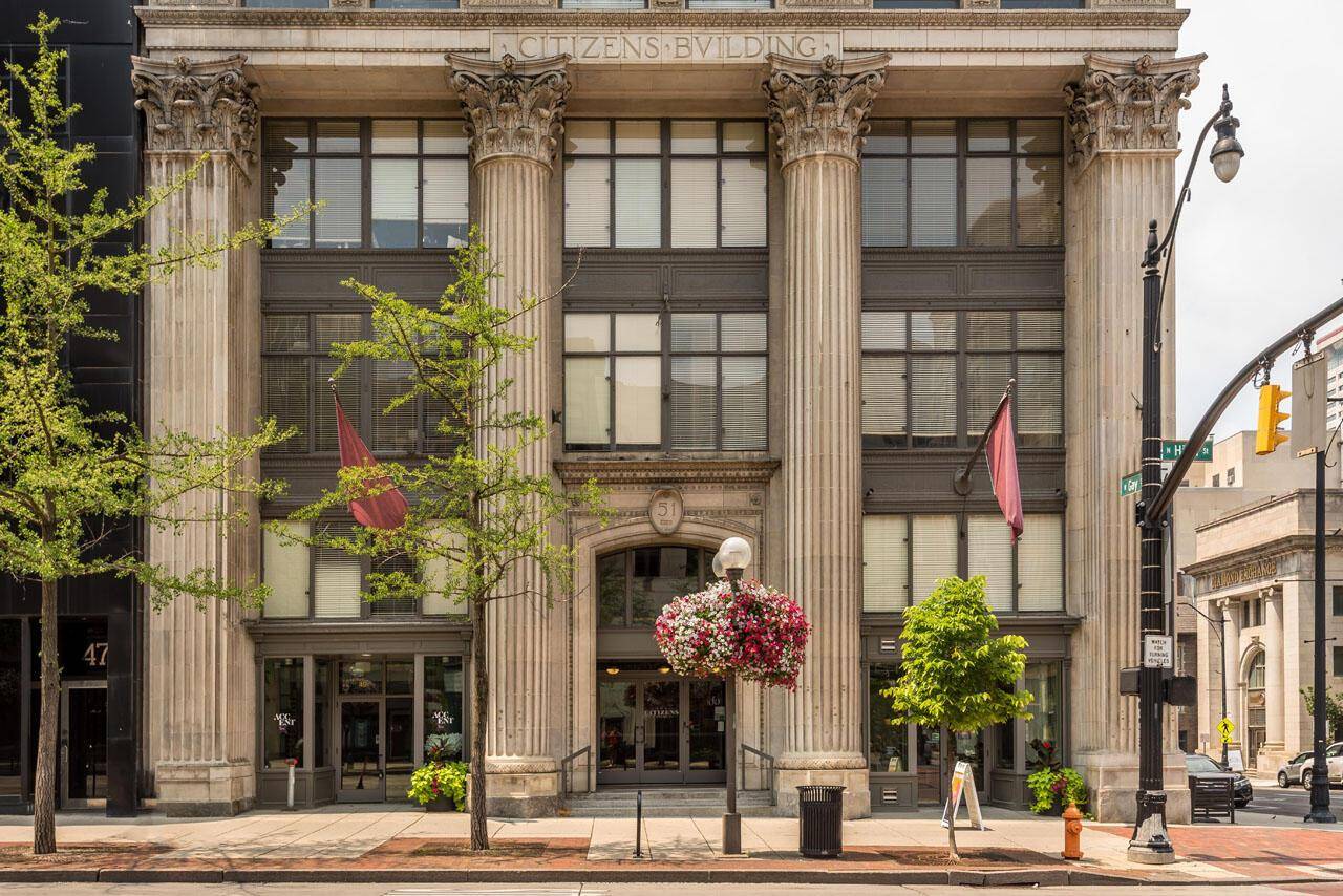 Columbus, OH 43215,51 N High Street #804