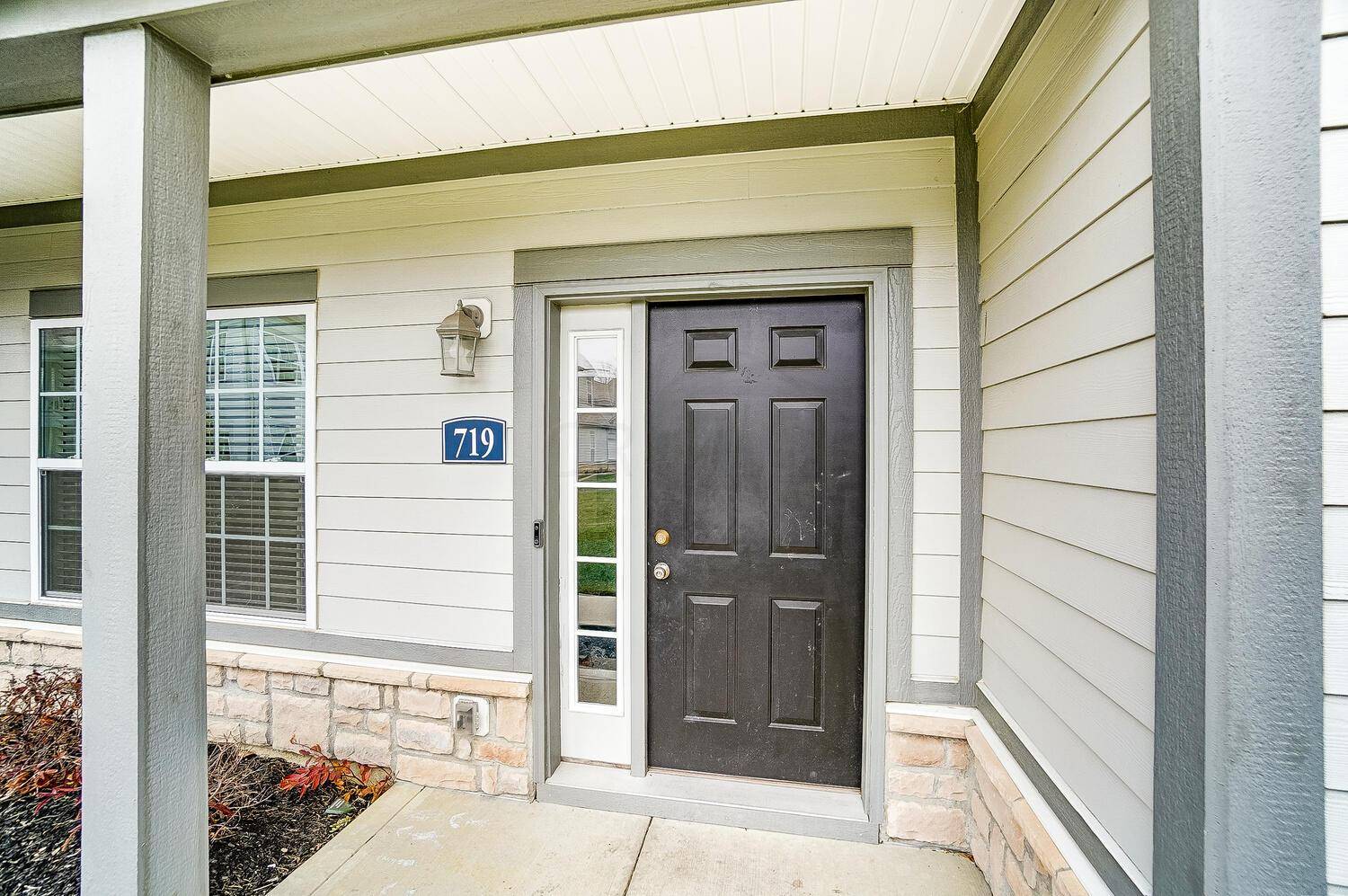 719 Redwood Lane, Lewis Center, OH 43035