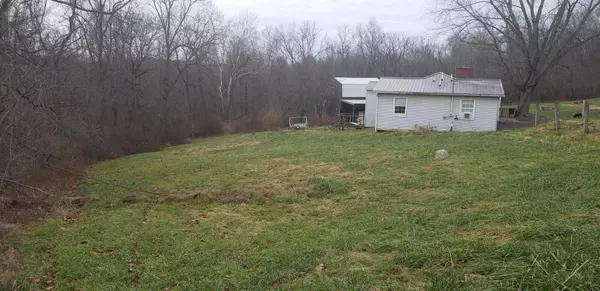 Mount Perry, OH 43760,15225 Twp Rd 30