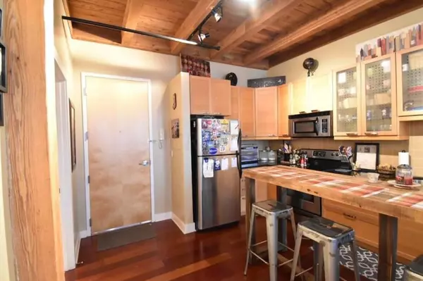 Columbus, OH 43215,150 E Main Street #605