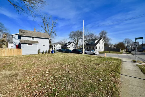 Columbus, OH 43223,221 Lechner Avenue