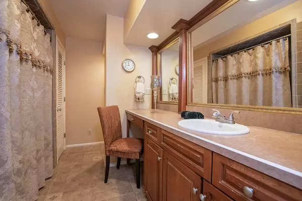 Urbana, OH 43078,989 Bon Air Drive