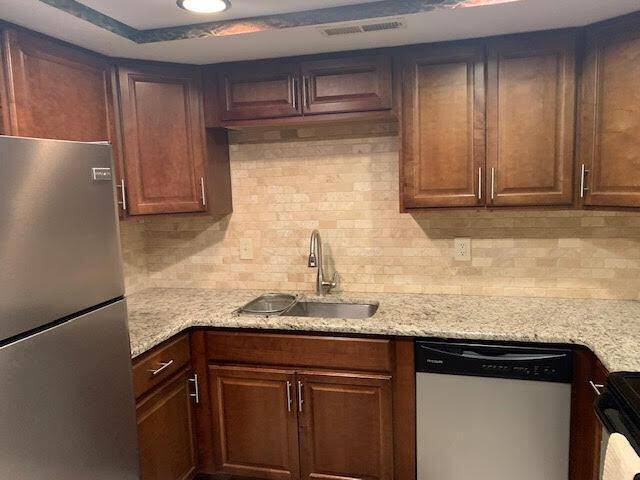 Columbus, OH 43220,2072 Park Run Drive #B