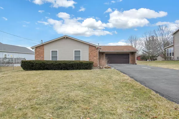 2385 W Choctaw Drive, London, OH 43140