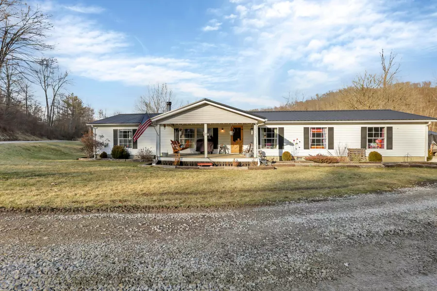 10728 Payne Road, New Straitsville, OH 43766