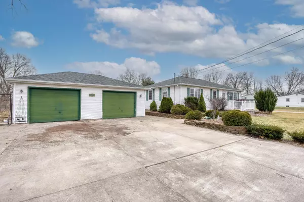 Obetz, OH 43207,4148 Orchard Lane