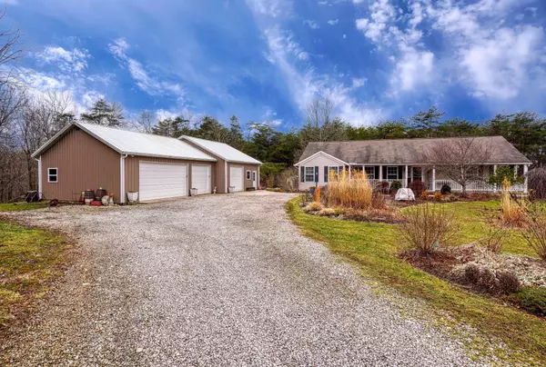 25963 Miller Road, Rockbridge, OH 43149