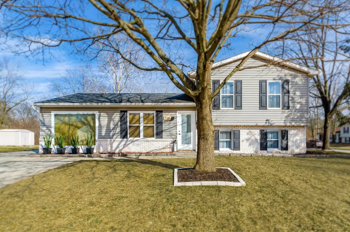 Gahanna, OH 43230,718 Mistletoe Street