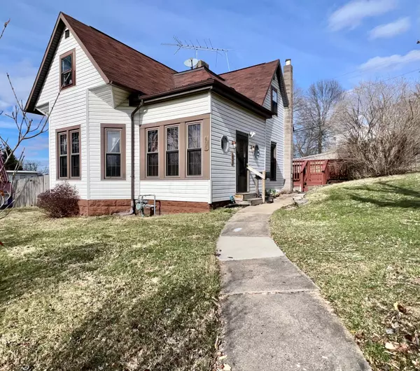 400 N Pleasant Street, New Lexington, OH 43764