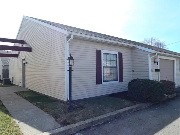 582 Moull Street #A, Newark, OH 43055