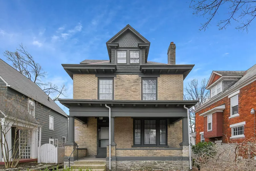 157 E Oakland Avenue, Columbus, OH 43201