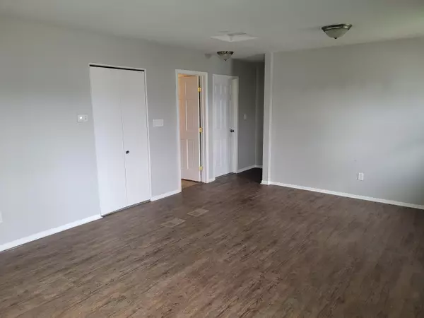 Columbus, OH 43207,914 Higbee Drive