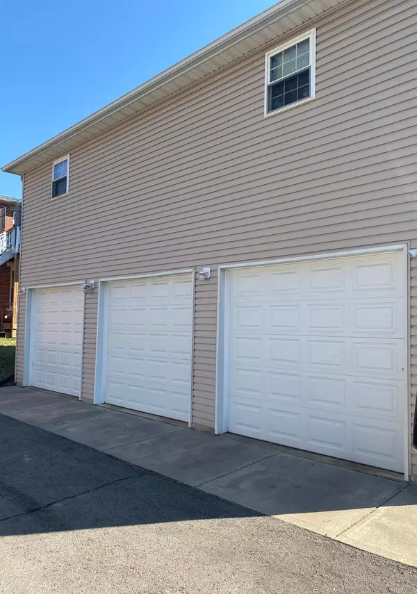 Mount Gilead, OH 43338,85 N Main Street