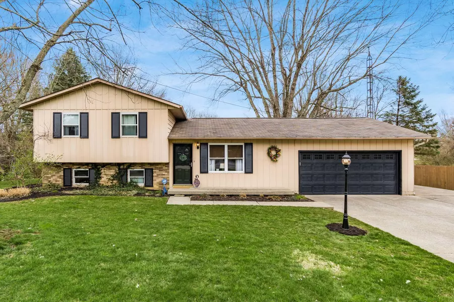 63 Hiawatha Trail, Granville, OH 43023