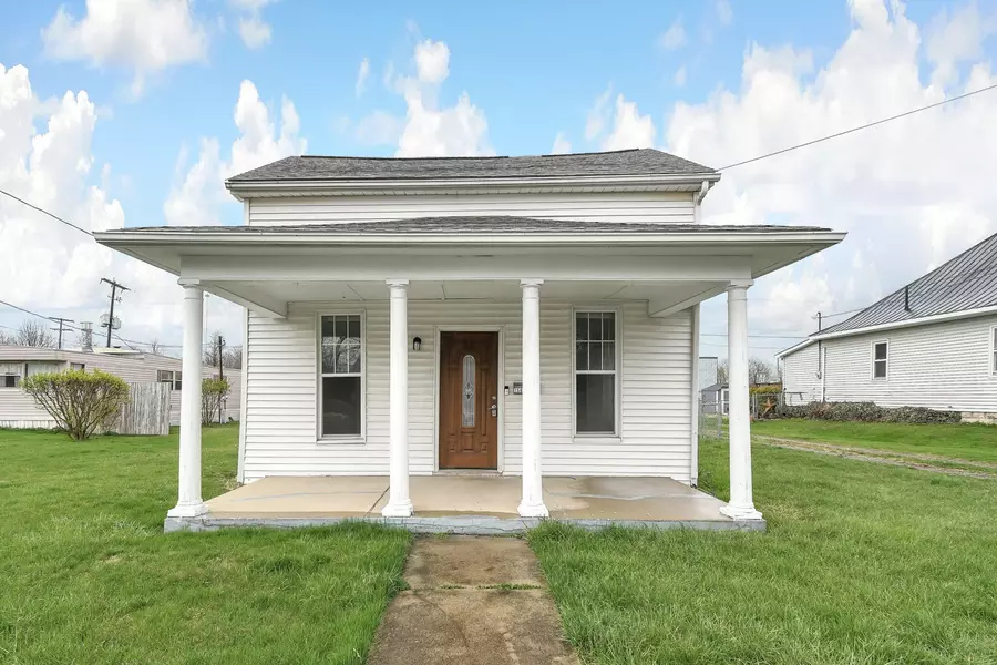 154 N High Street, Mount Sterling, OH 43143