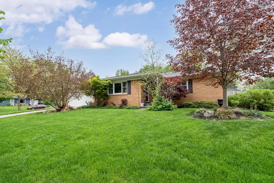 4818 Hillcrest Street, Hilliard, OH 43026