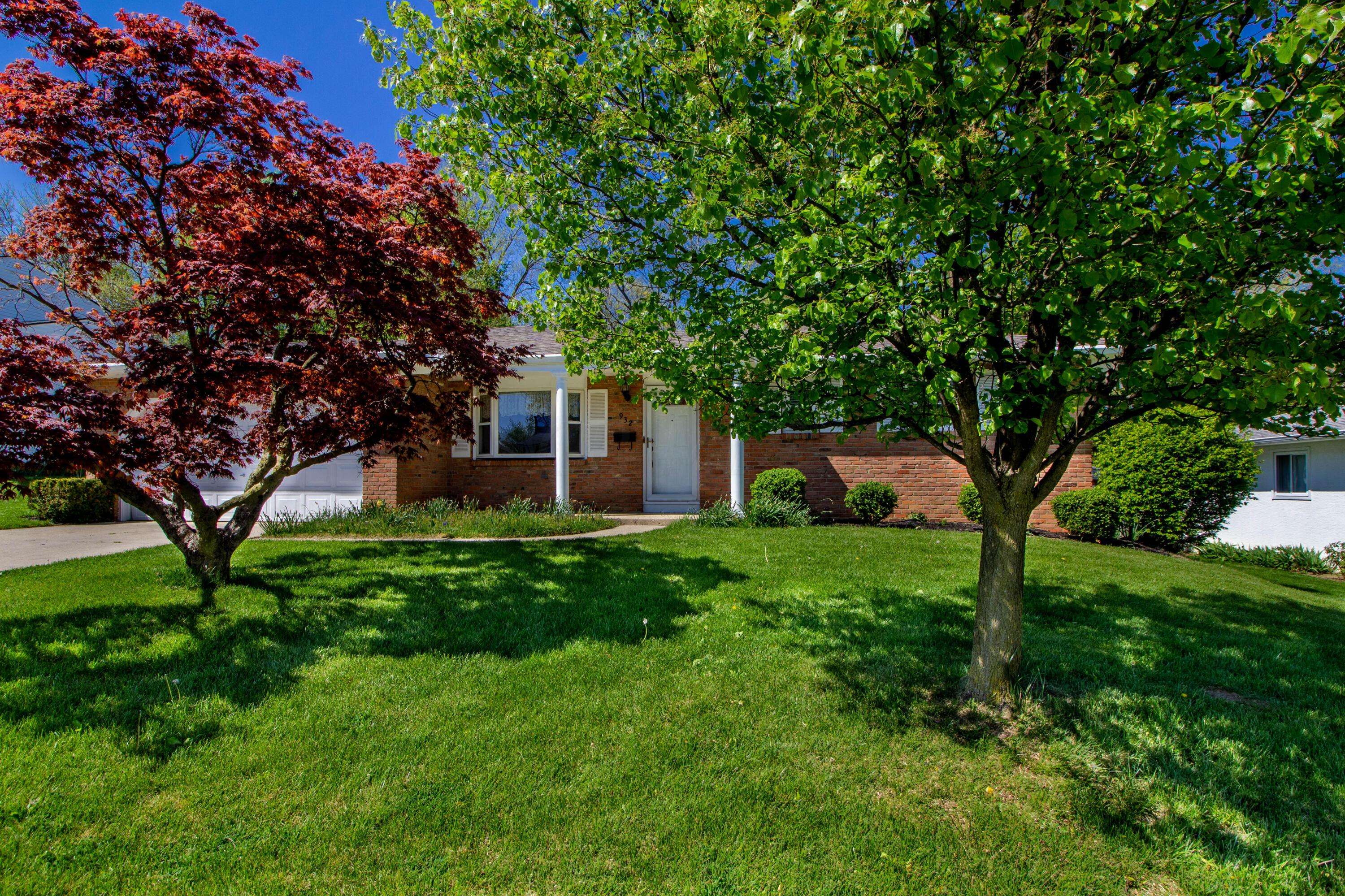 Columbus, OH 43220,932 Amberly Place